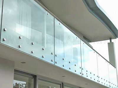 Ограждение со стеклом для балкона