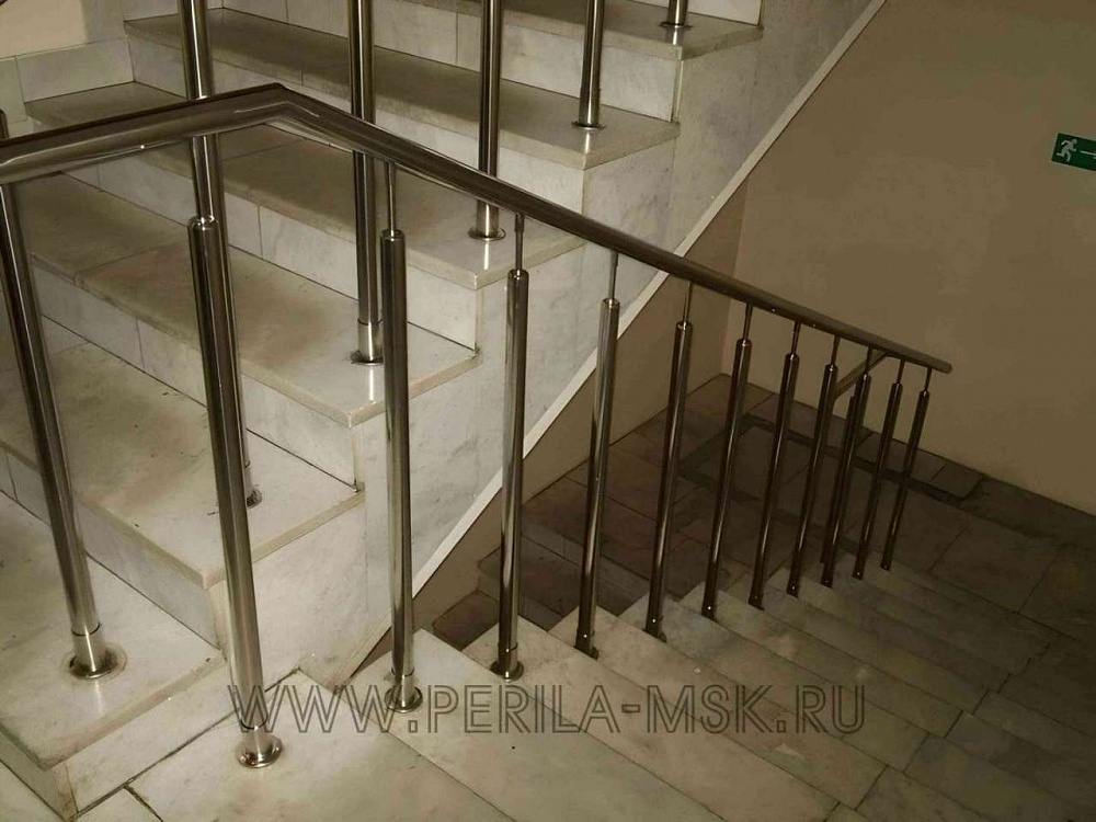 Перила для лестниц 1 стойка на ступень без ригелей